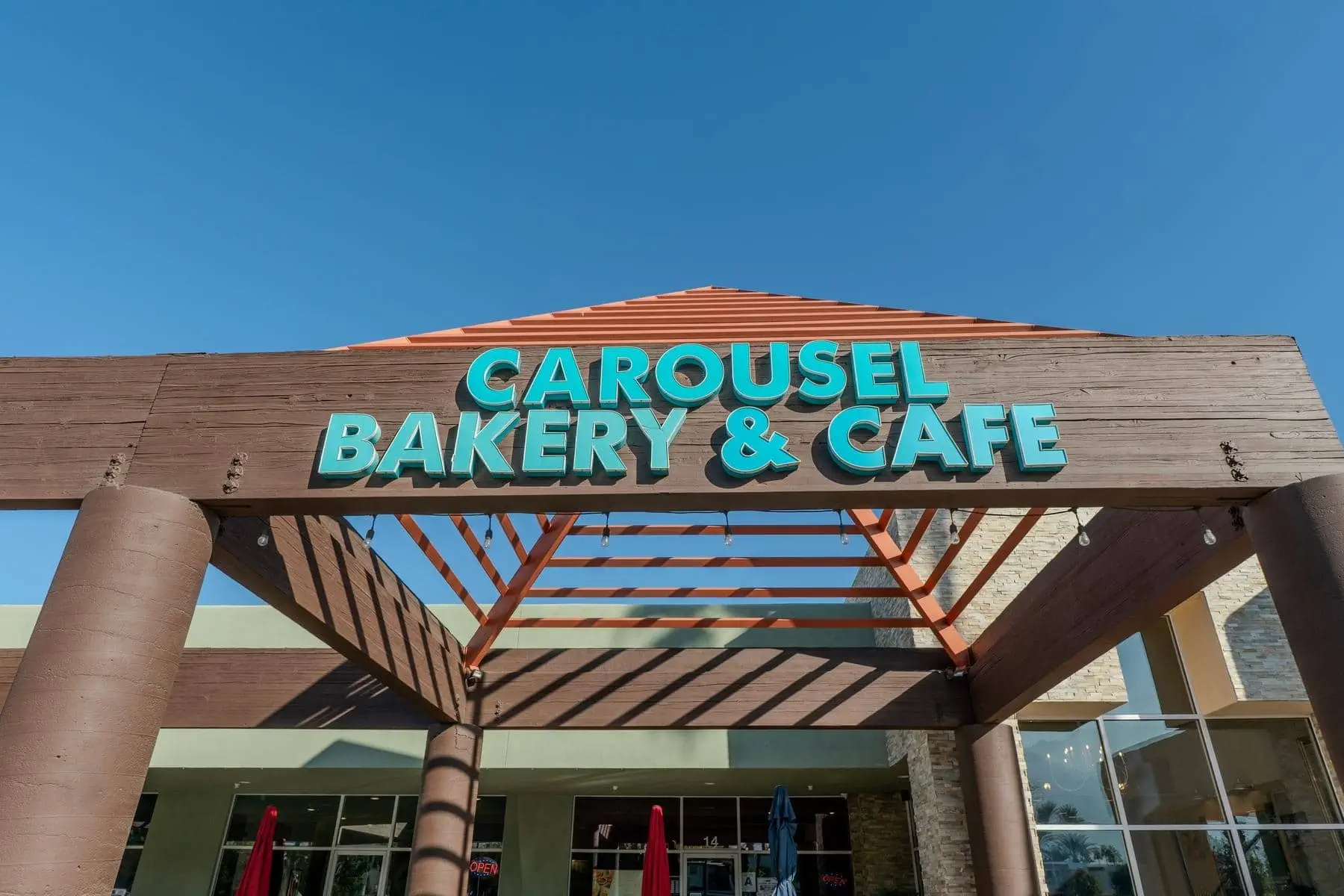 carousel_bakery_and_cafe